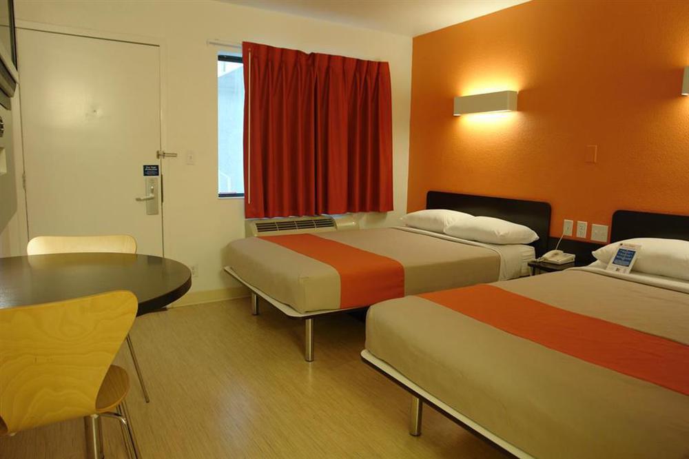 Motel 6-San Antonio, Tx - West Seaworld Номер фото